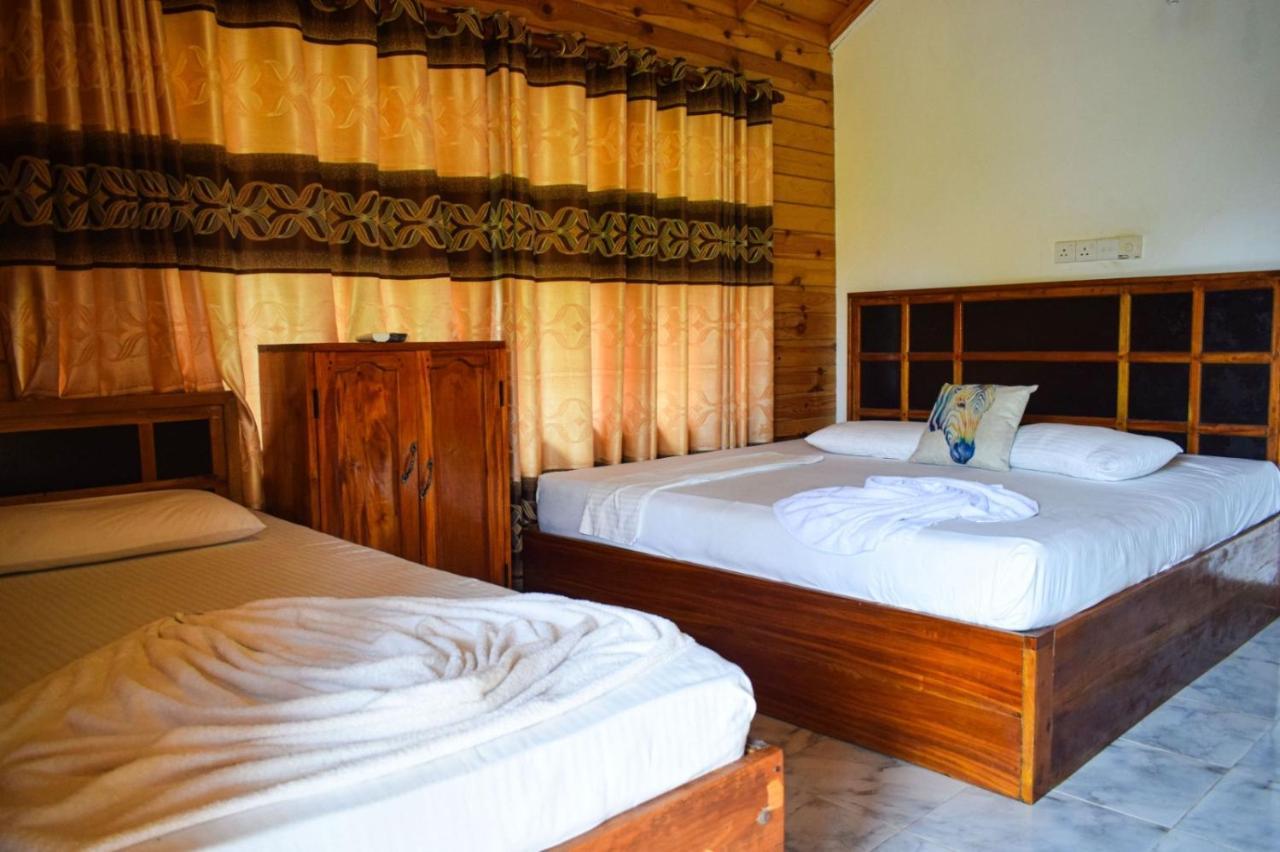 Mithra Paradise Beach Hotel Nilaveli Esterno foto
