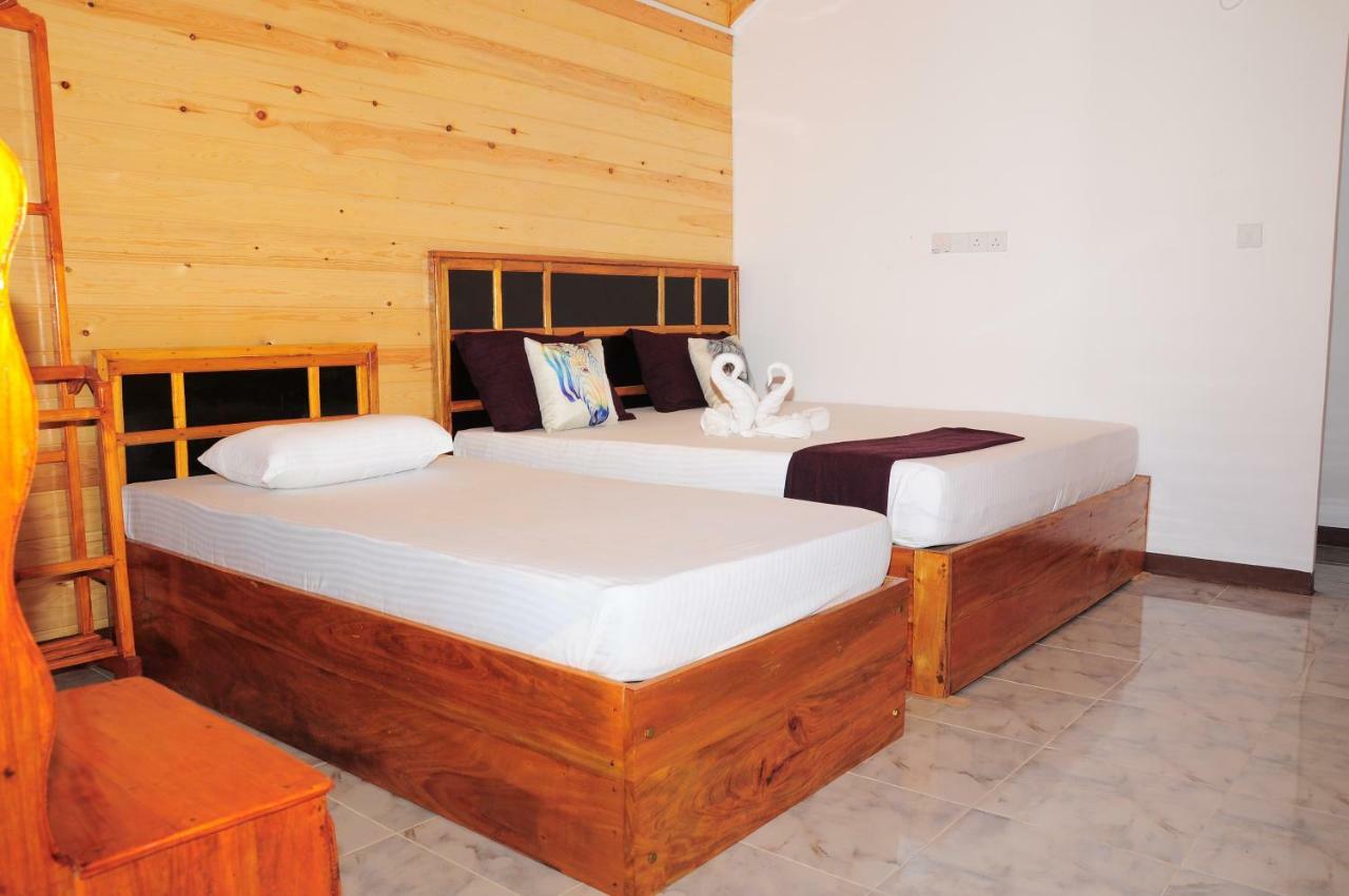 Mithra Paradise Beach Hotel Nilaveli Esterno foto